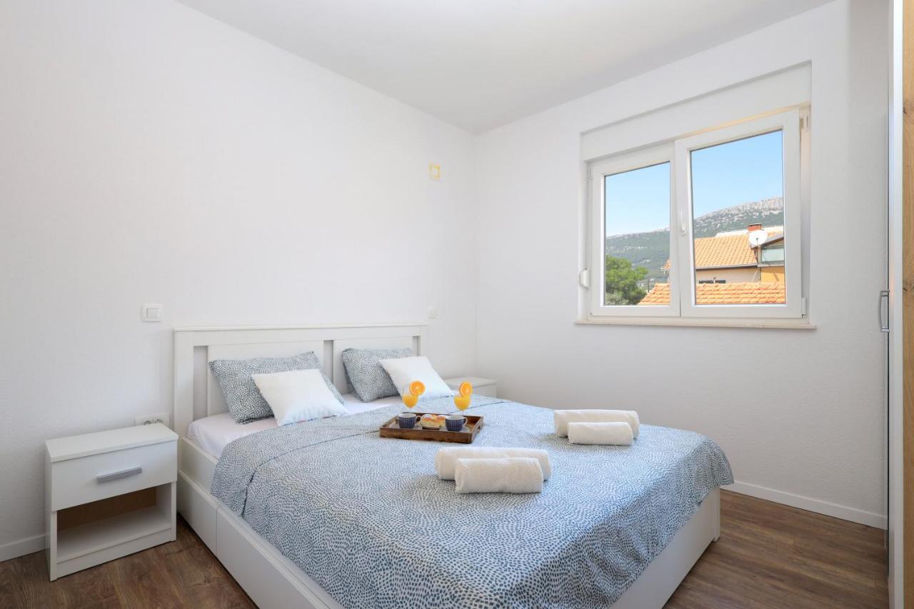Bonaca Apartments With Terrace And Private Parking Kastela Exterior photo